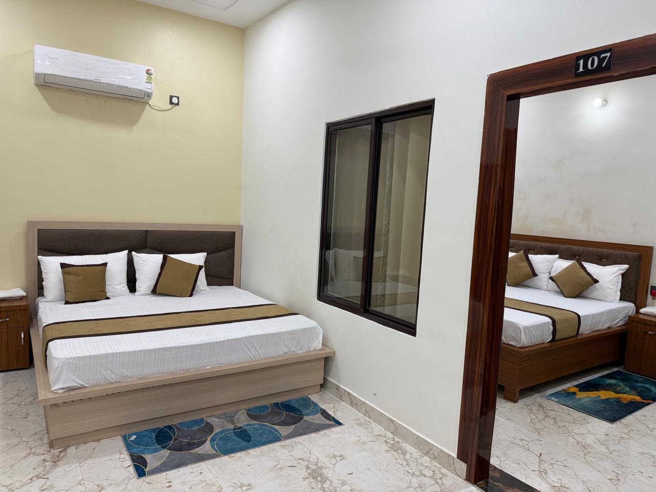 AC Room - Hotel CHV Residency